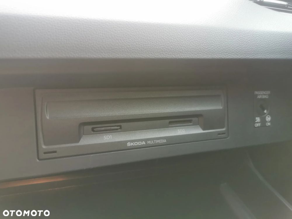 Skoda Octavia 2.0 TDI Premium Edition - 27