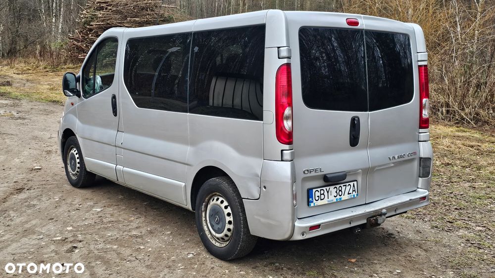 Opel Vivaro - 8