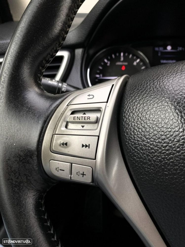 Nissan Qashqai 1.5 dCi N-Connecta - 21