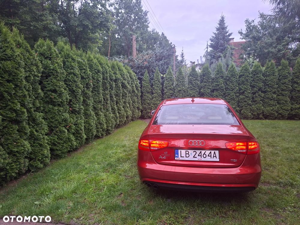 Audi A4 Limousine - 11