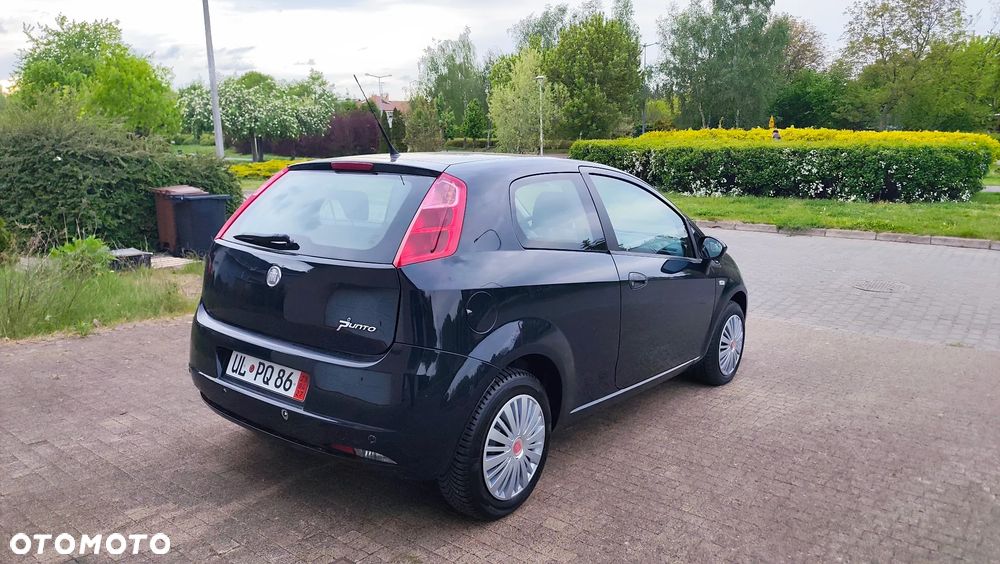 Fiat Grande Punto 1.4 8V Dualogic Active - 16