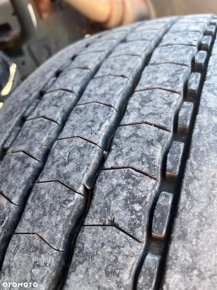 Mercedes-Benz 1833 K - 18