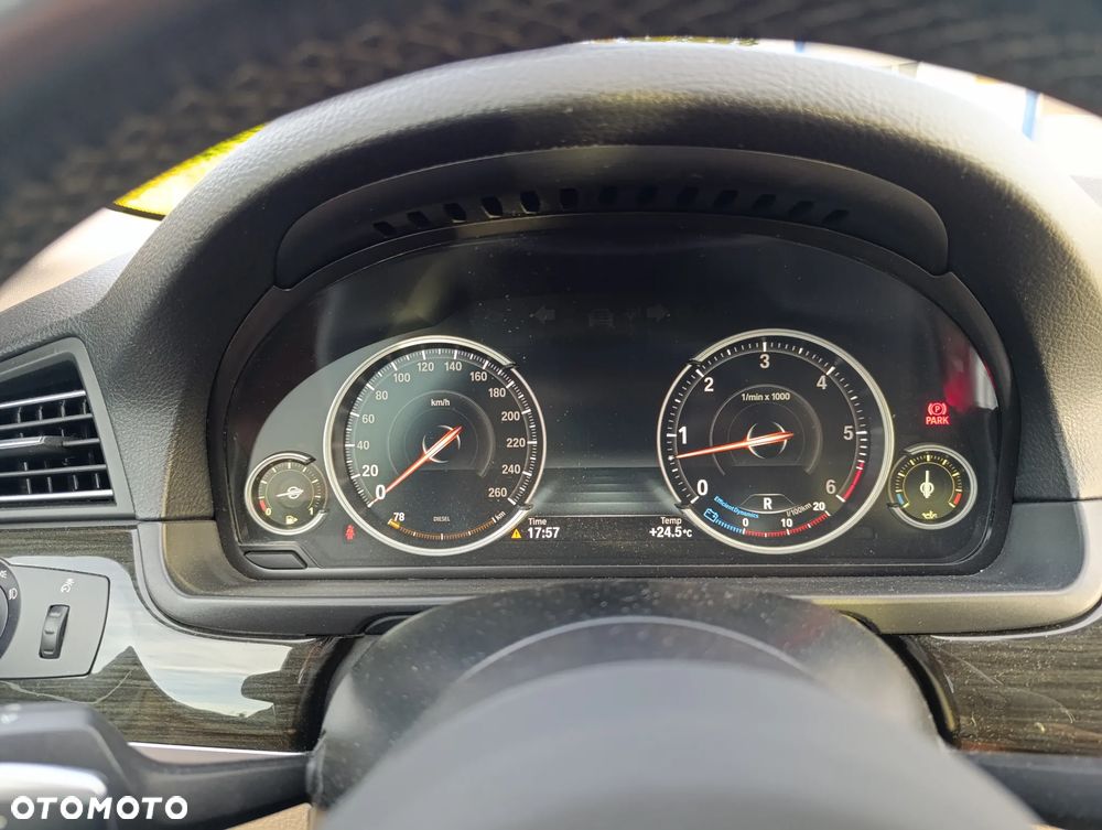 BMW Seria 5 530d Luxury Line - 27