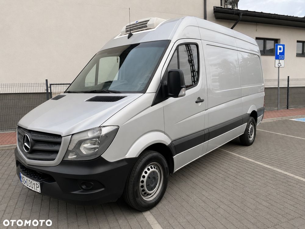 Mercedes-Benz Sprinter - 1