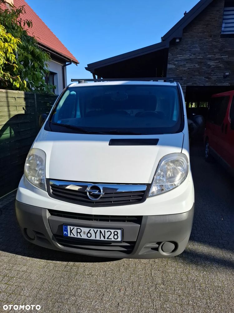 Opel Vivaro - 1