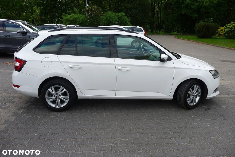 Skoda Fabia 1.0 TSI Active - 5