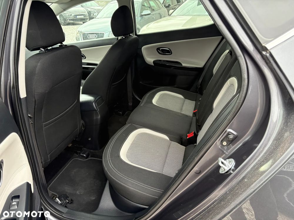 Kia Ceed 1.6 CRDi 128 Spirit - 14