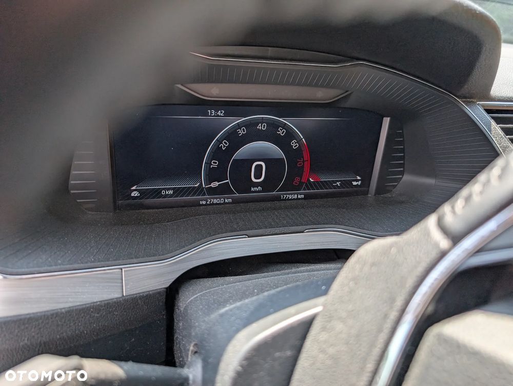 Skoda Superb 2.0 TSI Active DSG - 18