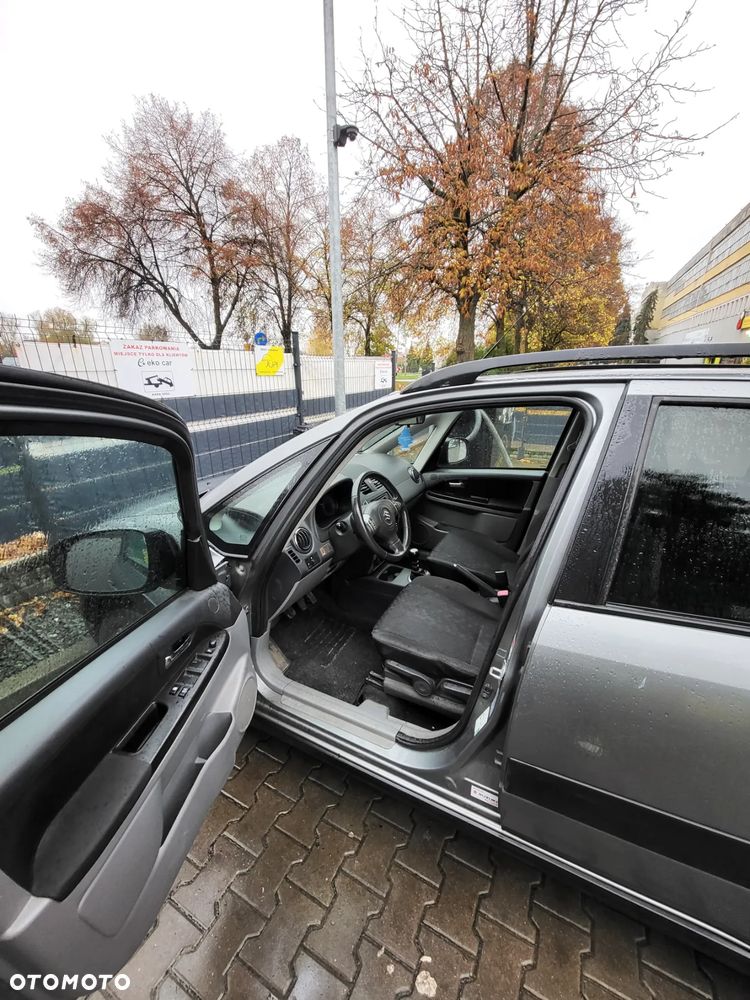 Suzuki SX4 - 14