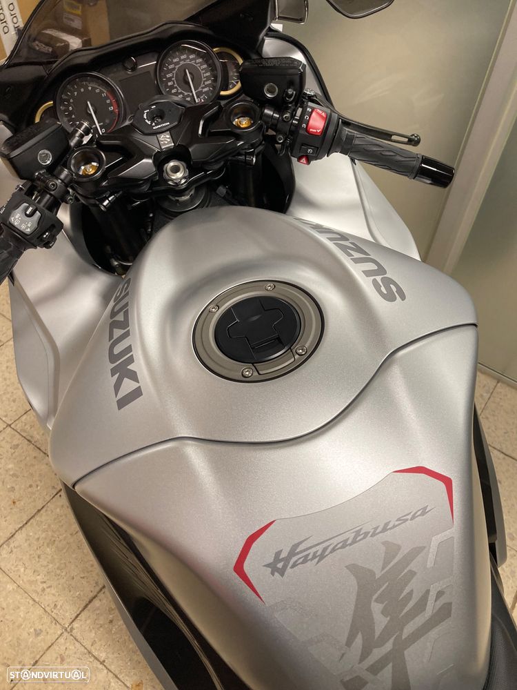 Suzuki Hayabusa Gen 3 - 3