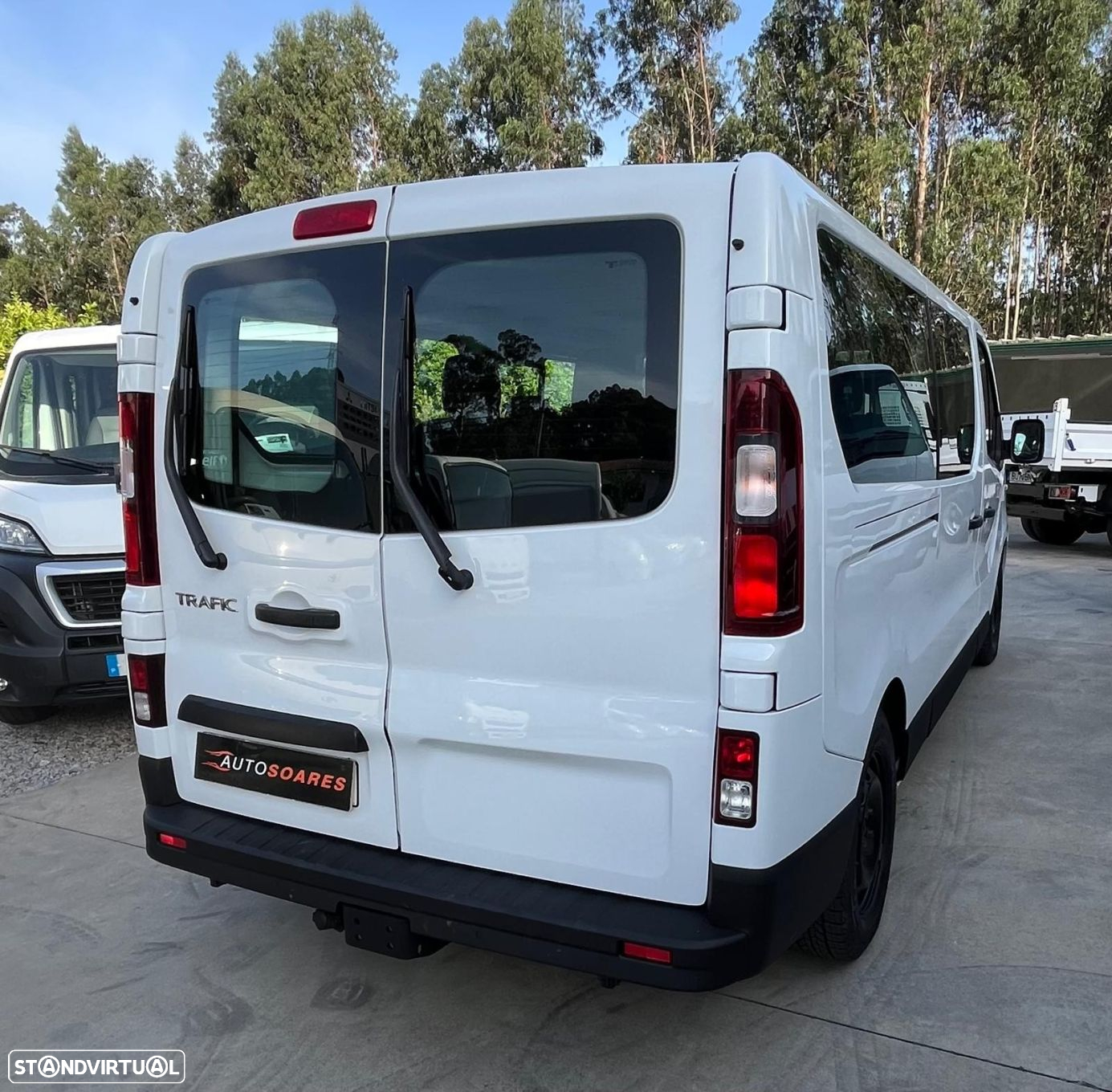Renault Trafic 9 lugares 62.000km - 6