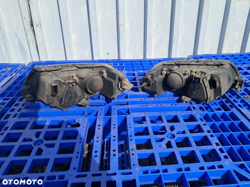 Volkswagen Passat B5 Lampa przednia lewa prawa Europa - 4