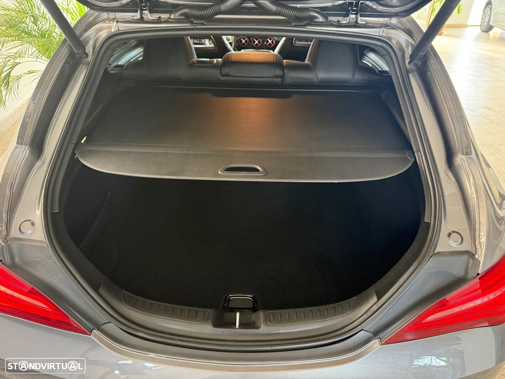 Mercedes-Benz CLA 45 AMG - 24