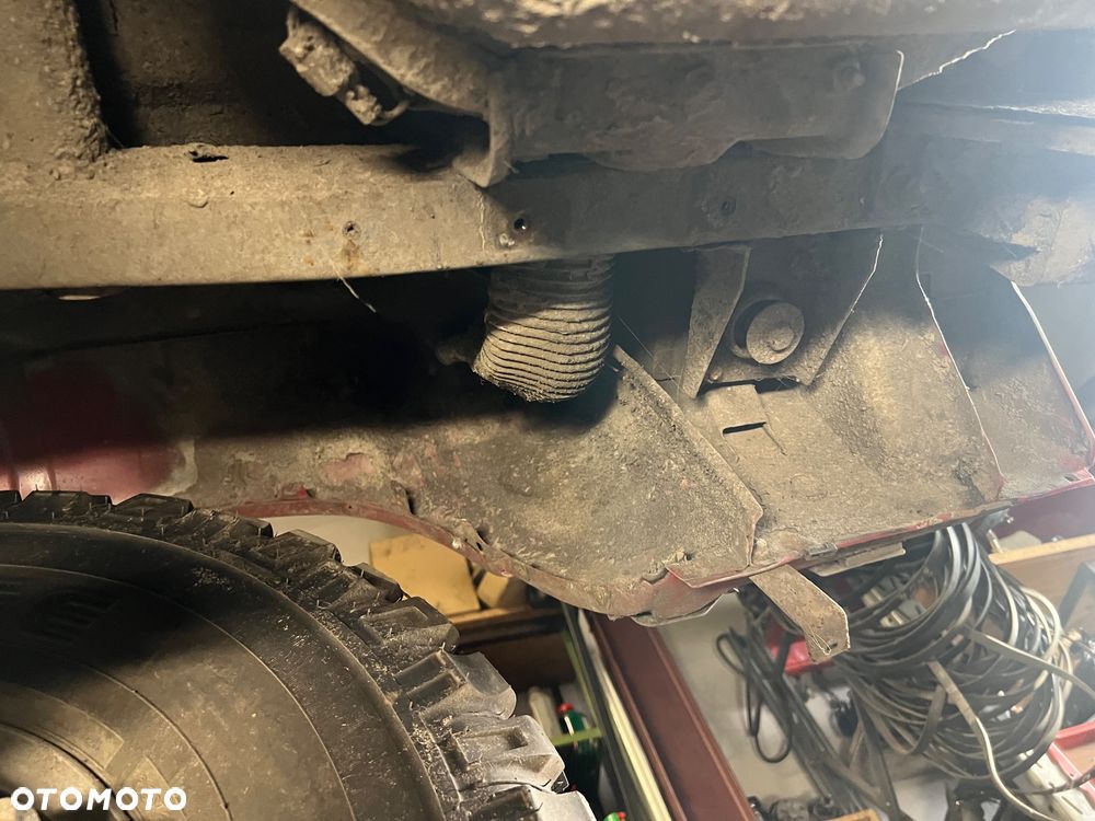 Rama Isuzu Trooper Opel monterey long 3.5b v6 bez dokumentów - 9