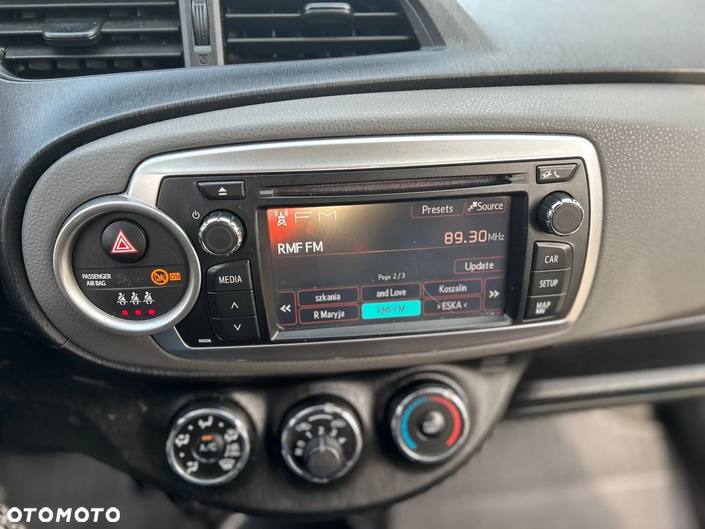 Toyota Yaris 1.4 D-4D Premium - 11