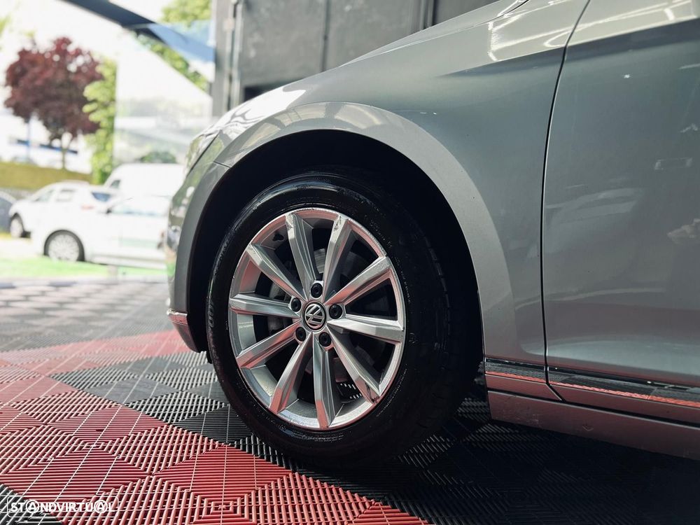 VW Passat 2.0 TDI Highline DSG - 14