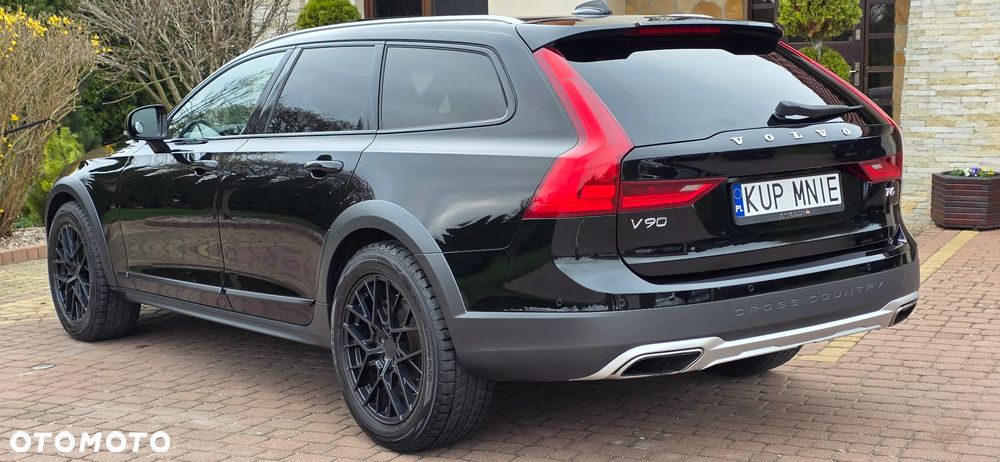 Volvo V90 Cross Country T6 AWD Pro - 23