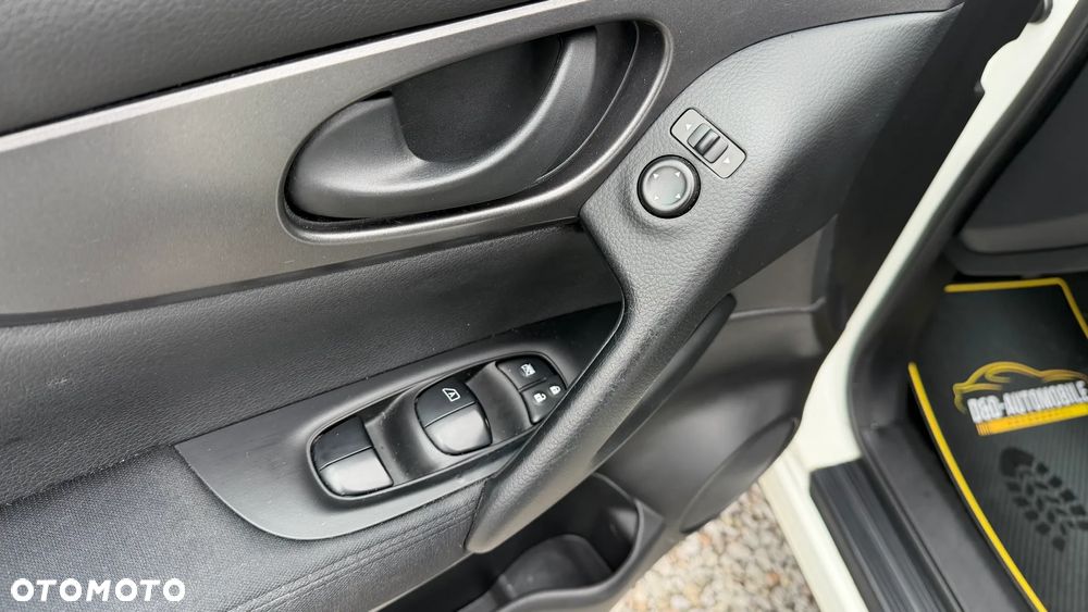 Nissan Qashqai 1.2 DIG-T Visia - 27