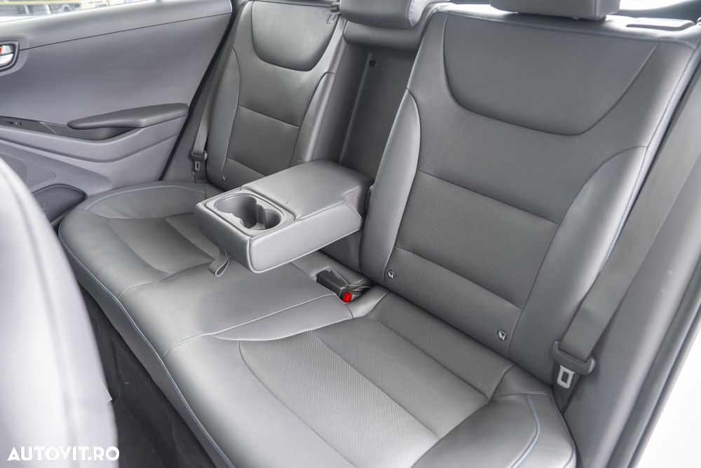 Hyundai IONIQ 1.6 GDI Premium - 27