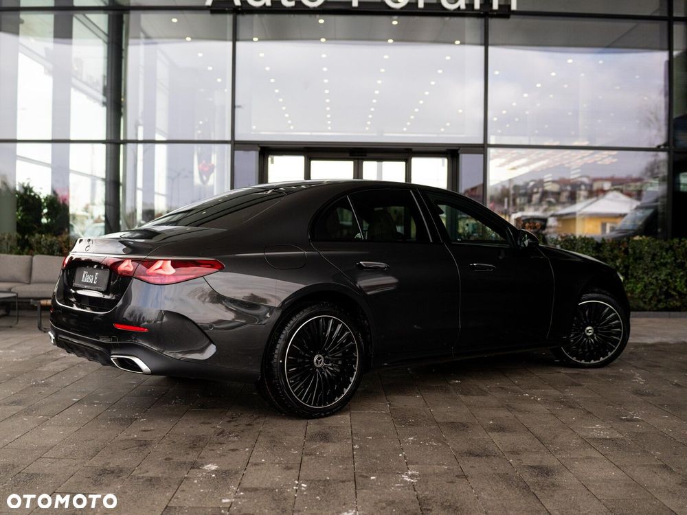 Mercedes-Benz Klasa E - 4