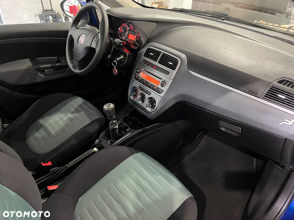 Fiat Punto 1.4 Multiair Lounge S&S - 25