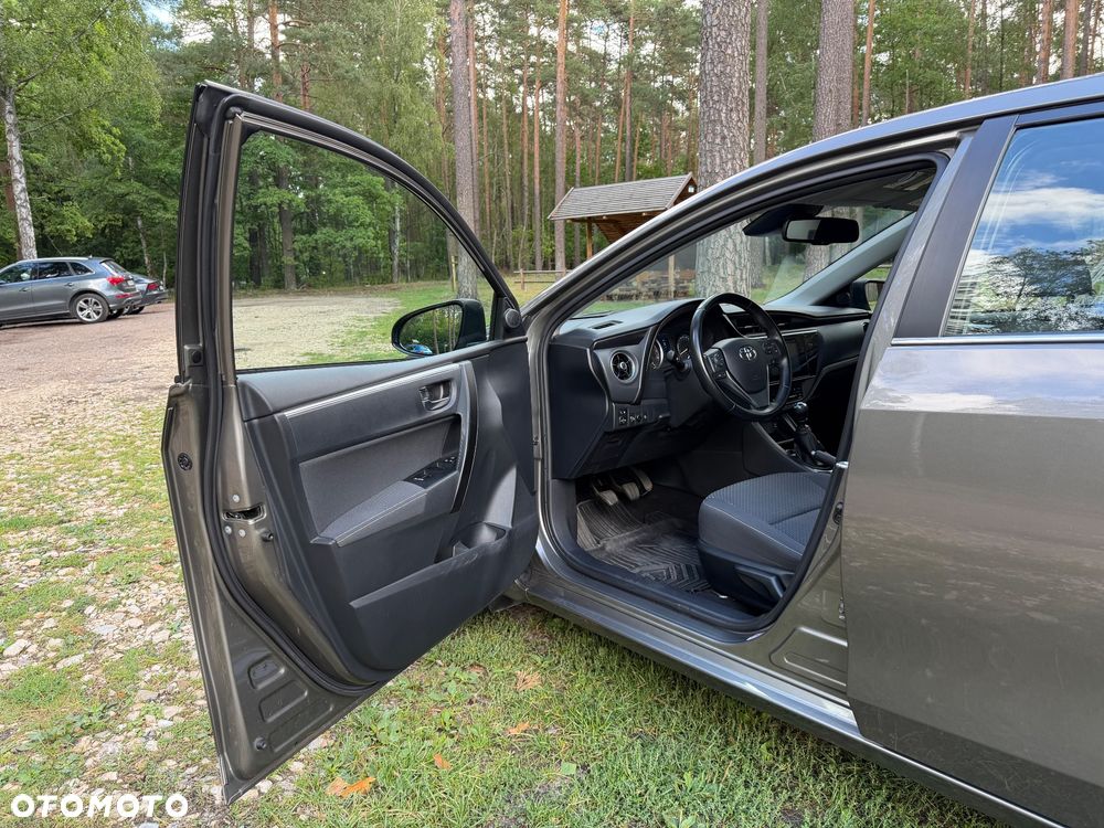 Toyota Corolla 1.6 Premium EU6 - 18