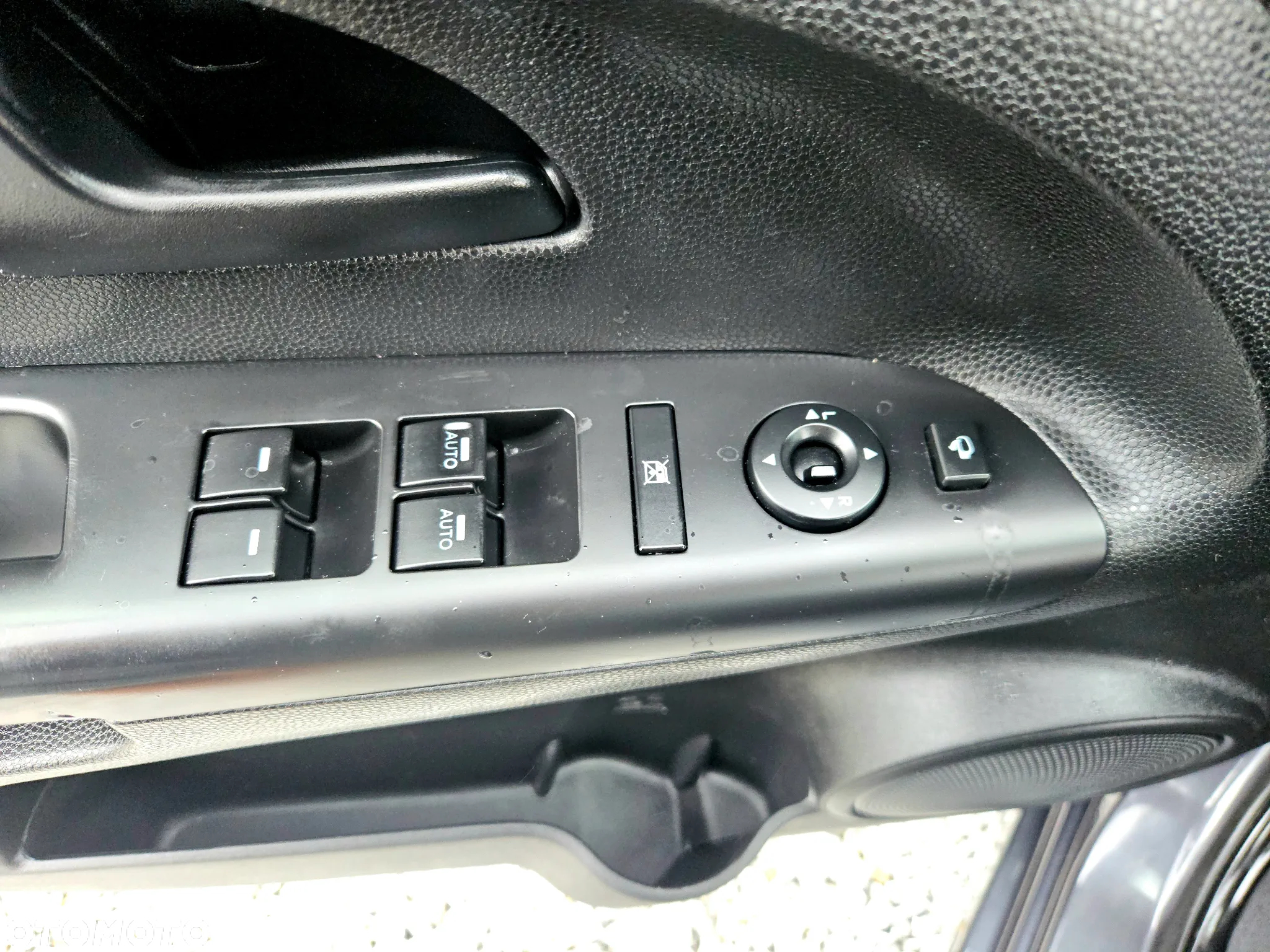 Kia Venga 1.6 CRDi 128 Fifa World Cup Edition - 30