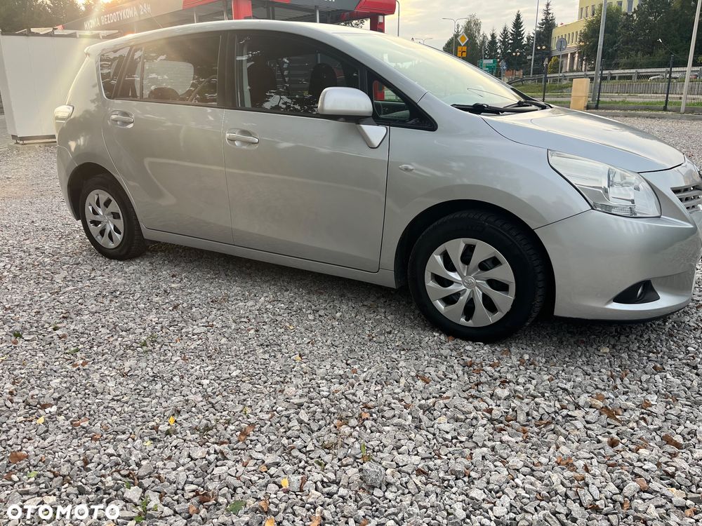 Toyota Verso 2.0 D-4D - 2