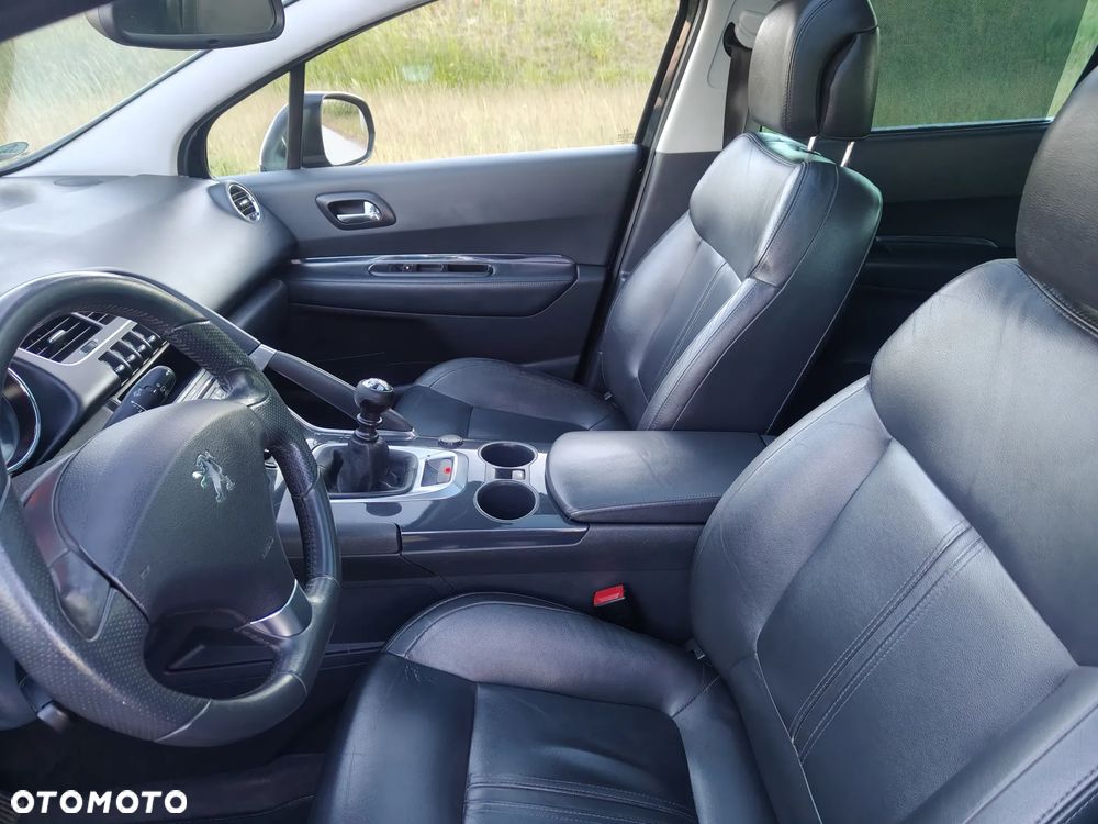 Peugeot 3008 HDi FAP 150 Roland Garros - 29