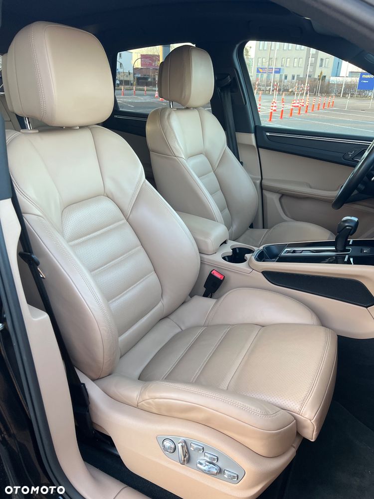 Porsche Macan Standard - 15