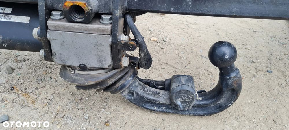 LAND ROVER DISCOVERY V L462 HAK HOLOWNICZY - 3