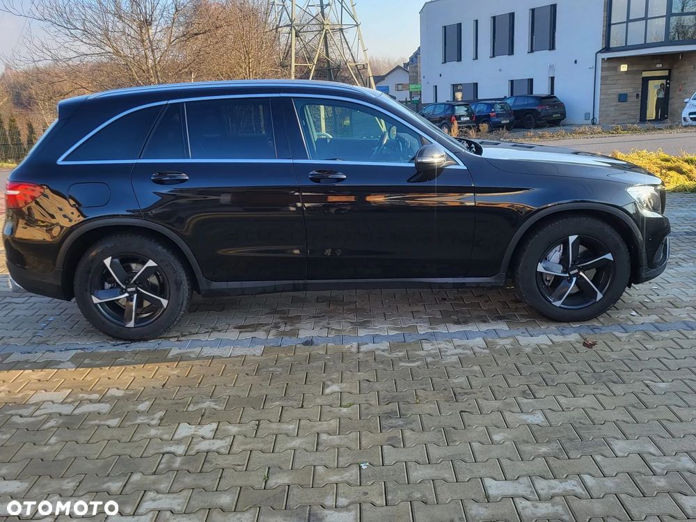 Mercedes-Benz GLC - 9