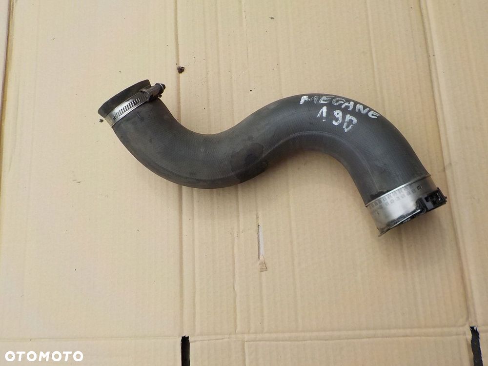 przewód powietrza renault megane III 1,9 dci 2011r - 1
