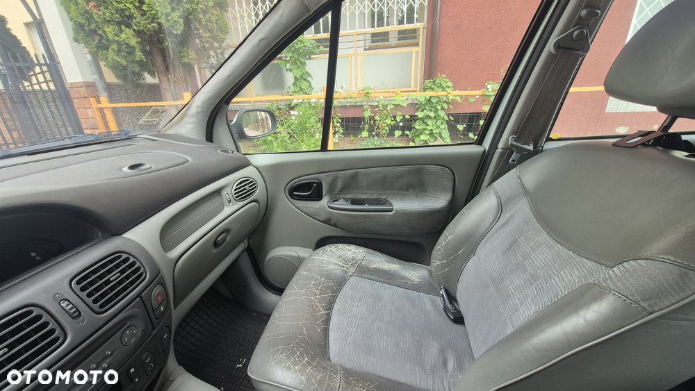 Renault Scenic - 5