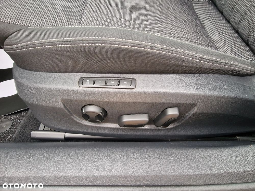 Skoda Superb Combi 2.0 TDI DSG Selection - 13