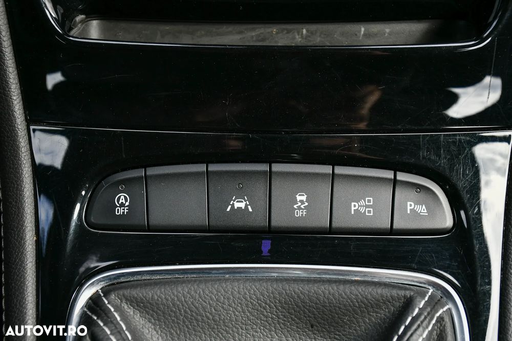 Opel Astra 1.6 D Start/Stop Innovation - 19