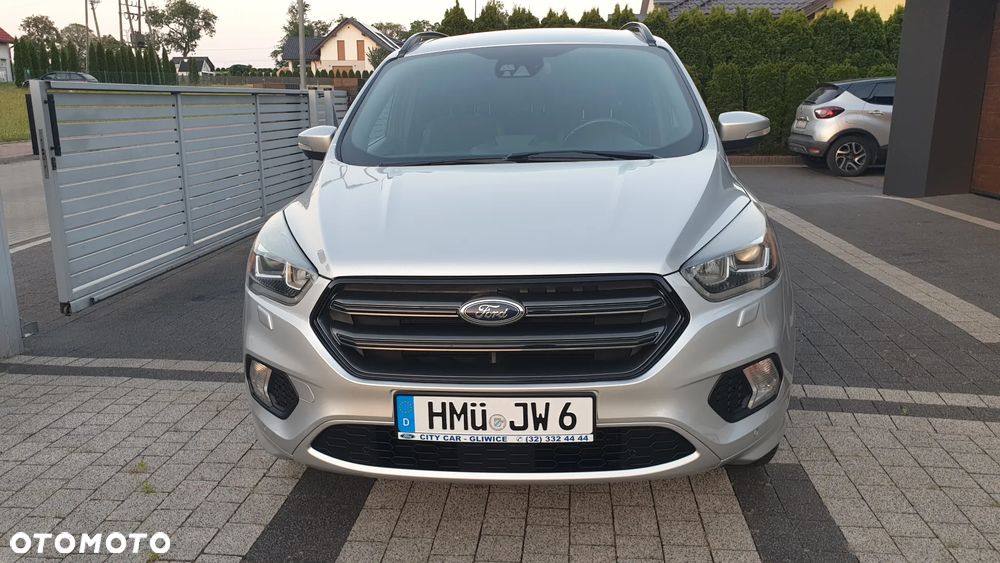 Ford Kuga 2.0 TDCi 2x4 ST-Line - 2