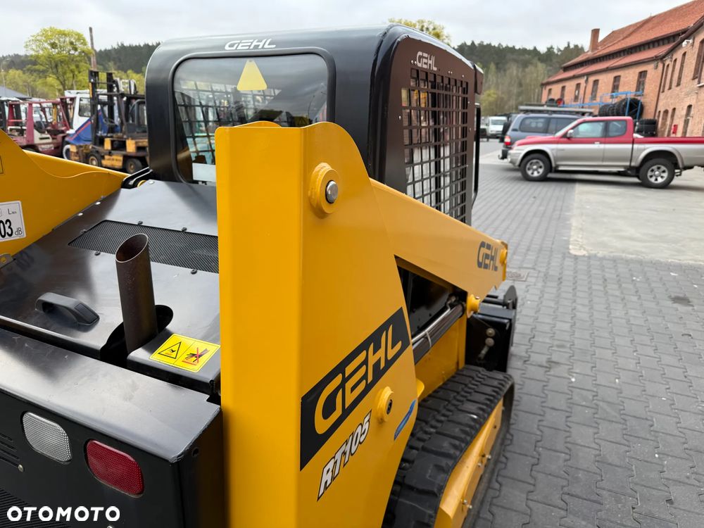 Gehl RT105 - 13