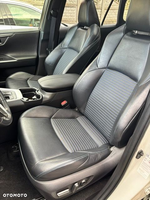 Toyota RAV4 - 40