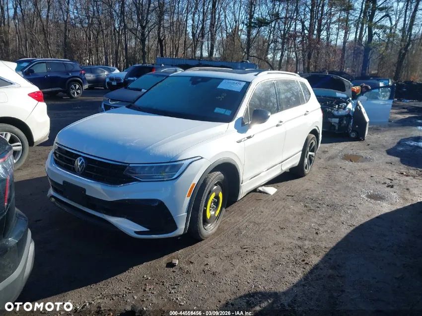 Volkswagen Tiguan - 3