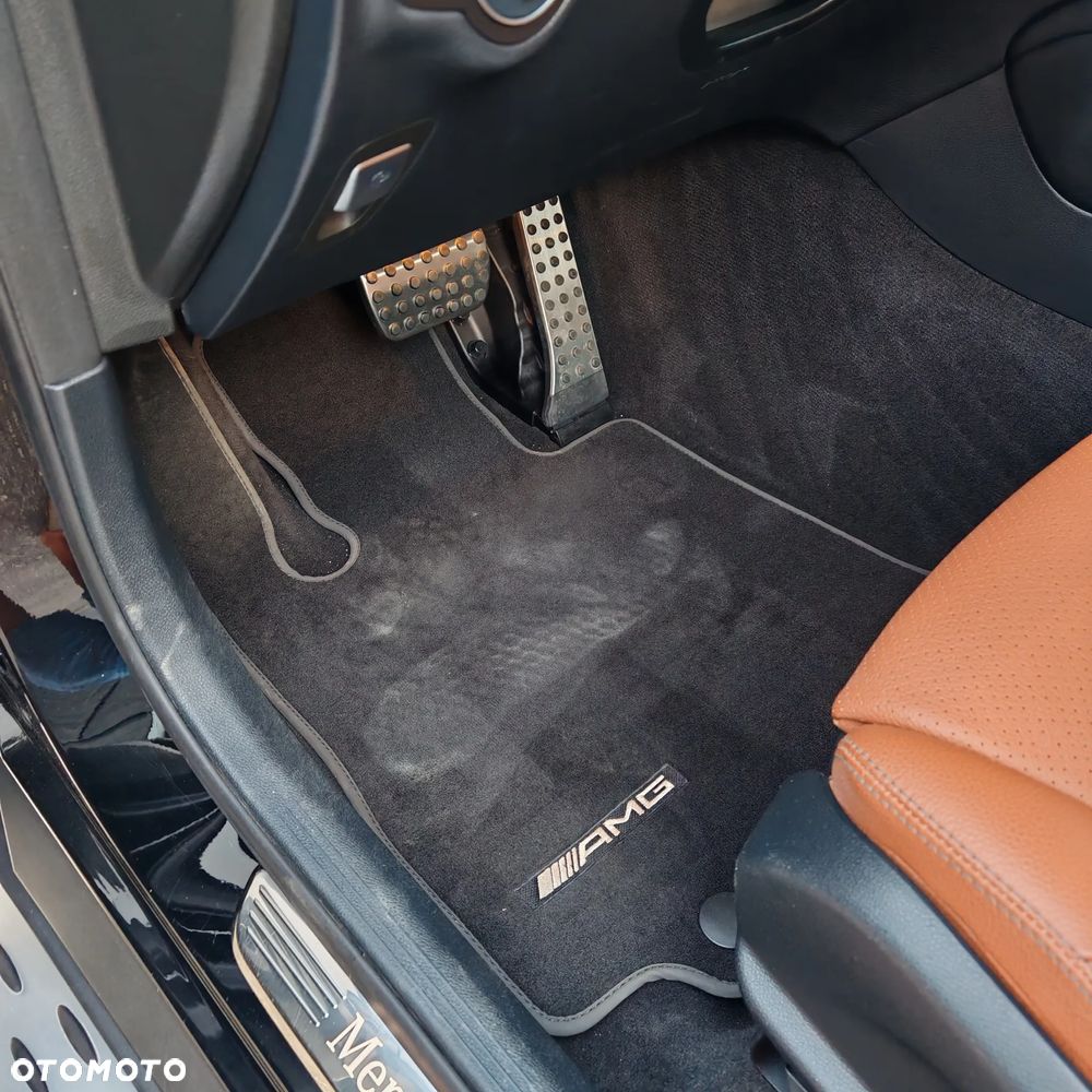 Mercedes-Benz GLC - 13