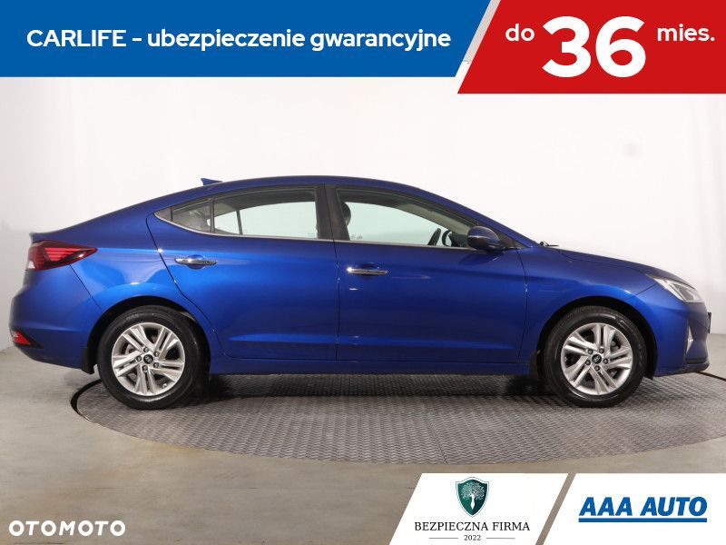 Hyundai Elantra - 8