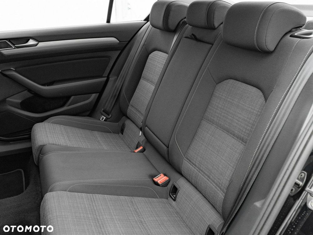 Volkswagen Passat 2.0 TDI EVO Business DSG - 25
