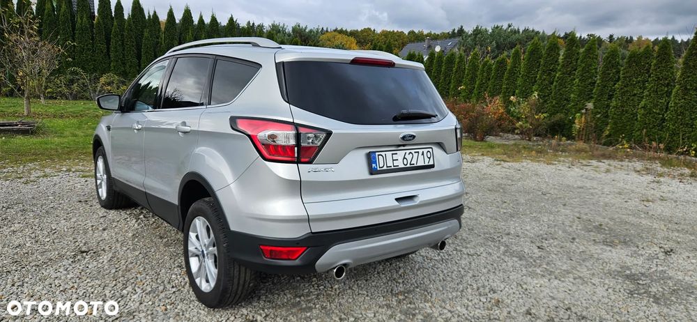 Ford Kuga 2.0 TDCi 2x4 Titanium - 9