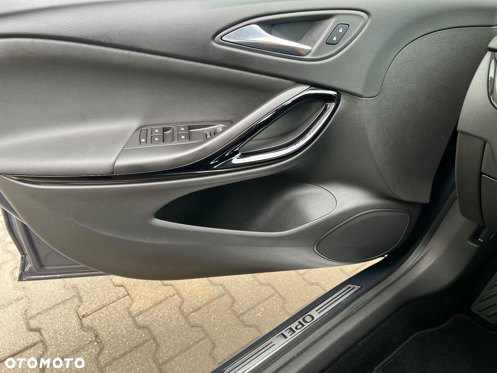 Opel Astra 1.4 Turbo Innovation - 32