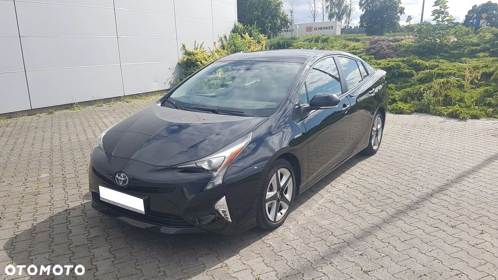 Toyota Prius Hybrid Executive - 13