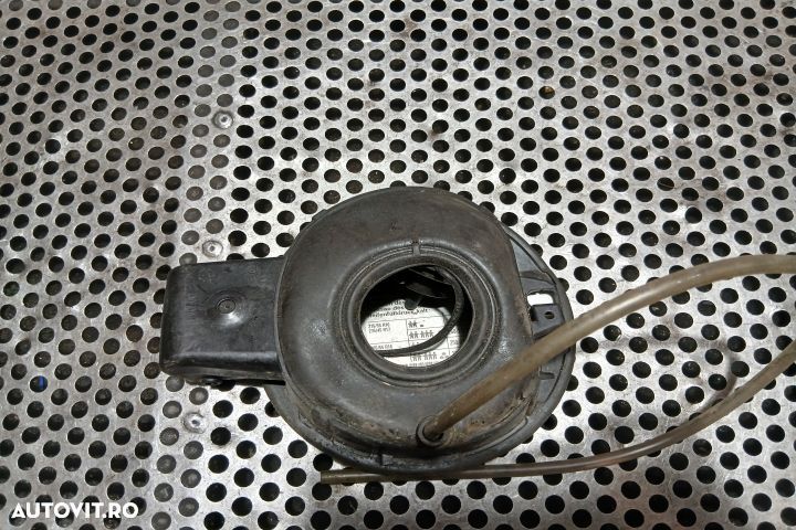 Usita rezervor 3AF809857A 3AF809857A Volkswagen VW Passat B7 [2010 - - 2