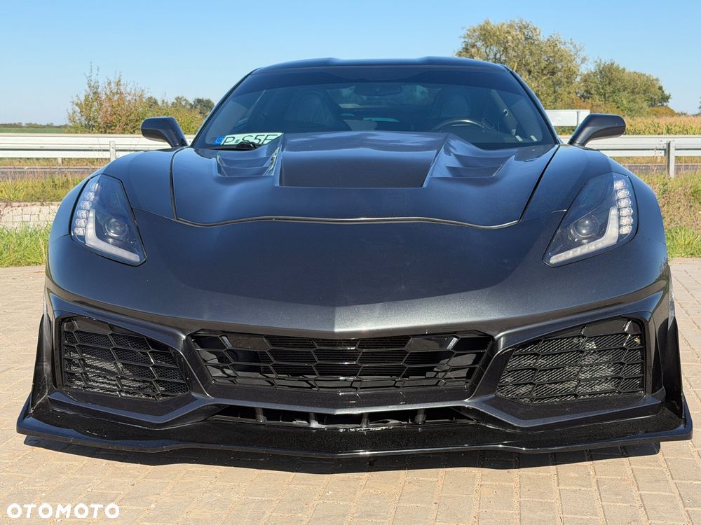 Chevrolet Corvette - 5