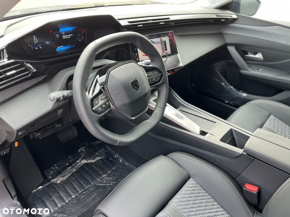 Peugeot 408 - 14
