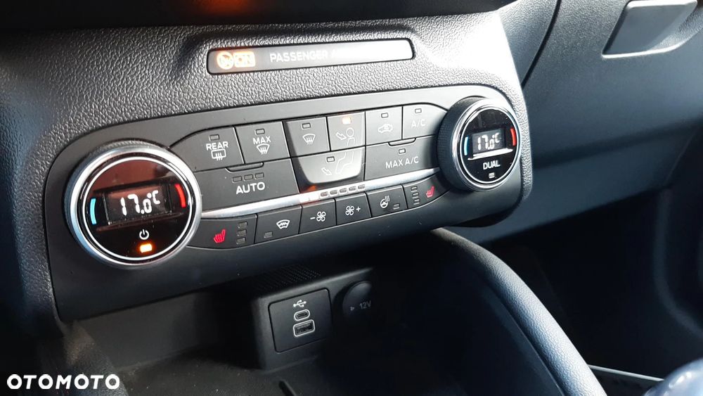 Ford Kuga 1.5 EcoBoost FWD ST-Line - 26